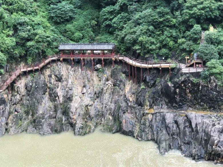 基层扬风采|共建户外休息站 打造姐妹暖心角